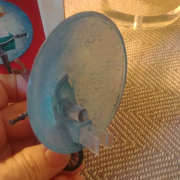 20th Anniversary E.T. Christmas ornament - Picture 3 of 6